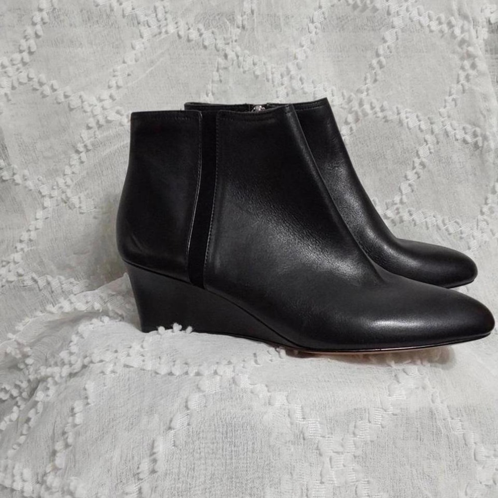 Coach Black Leather Wedge Ankle Boots Side Zip Almond Toe Womens Size 8 - Picture 3 of 7